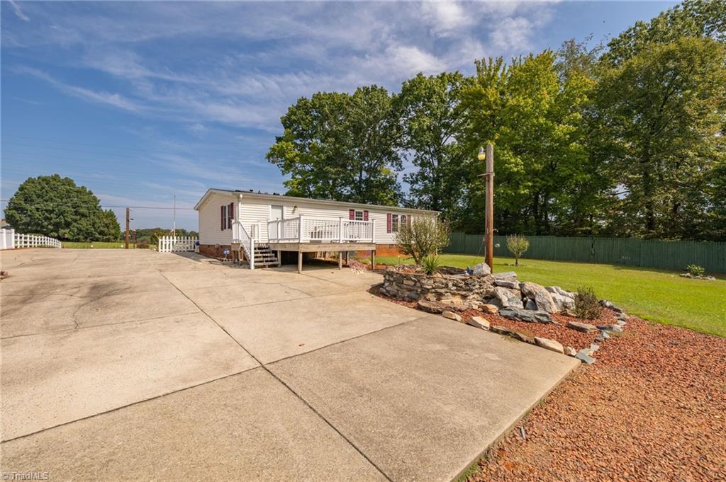 726 Spainhour Road King, NC 27021 - Photo 25 of 29 Gallery Image 25