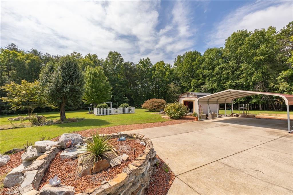 726 Spainhour Road King, NC 27021 - Photo 28 of 29 Gallery Image 28