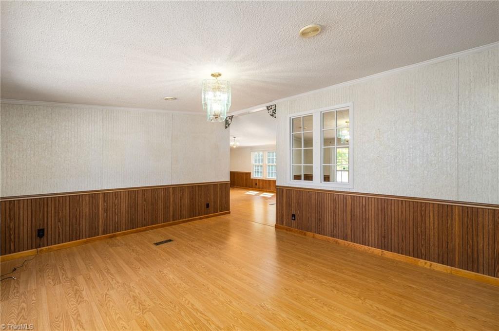 726 Spainhour Road King, NC 27021 - Photo 6 of 29 Gallery Image 6