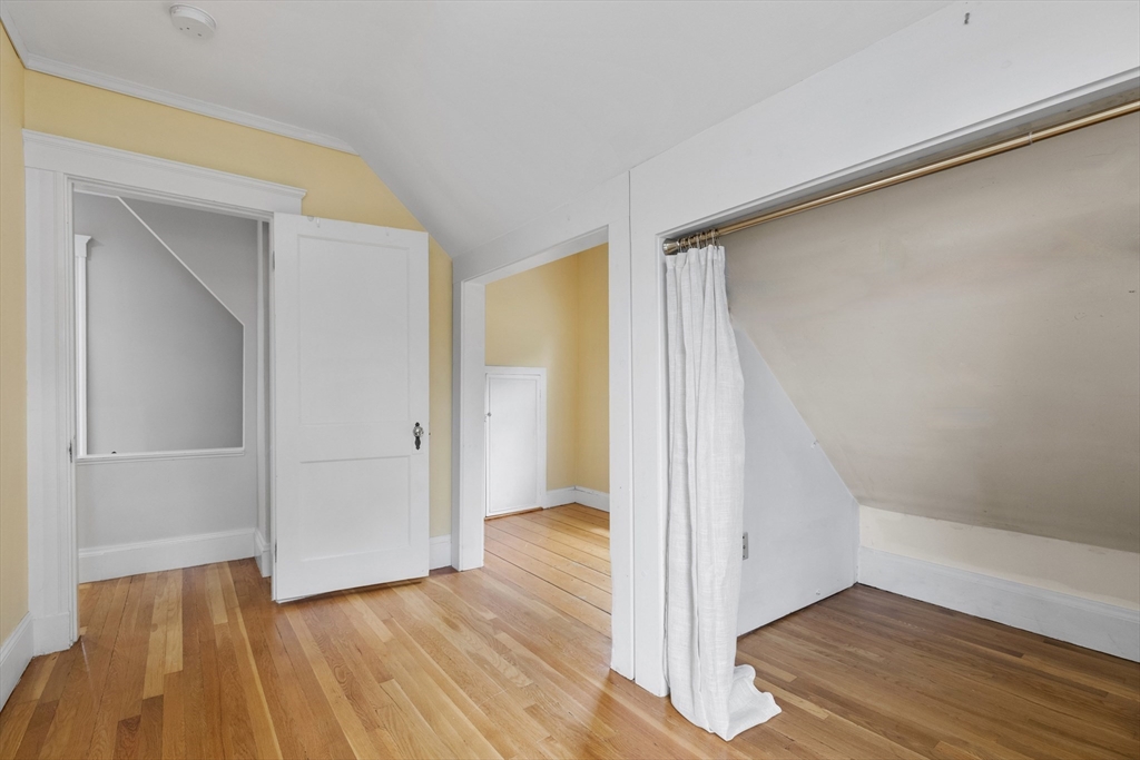 22 Prince Street Marblehead, MA 01945 - Photo 27 of 33