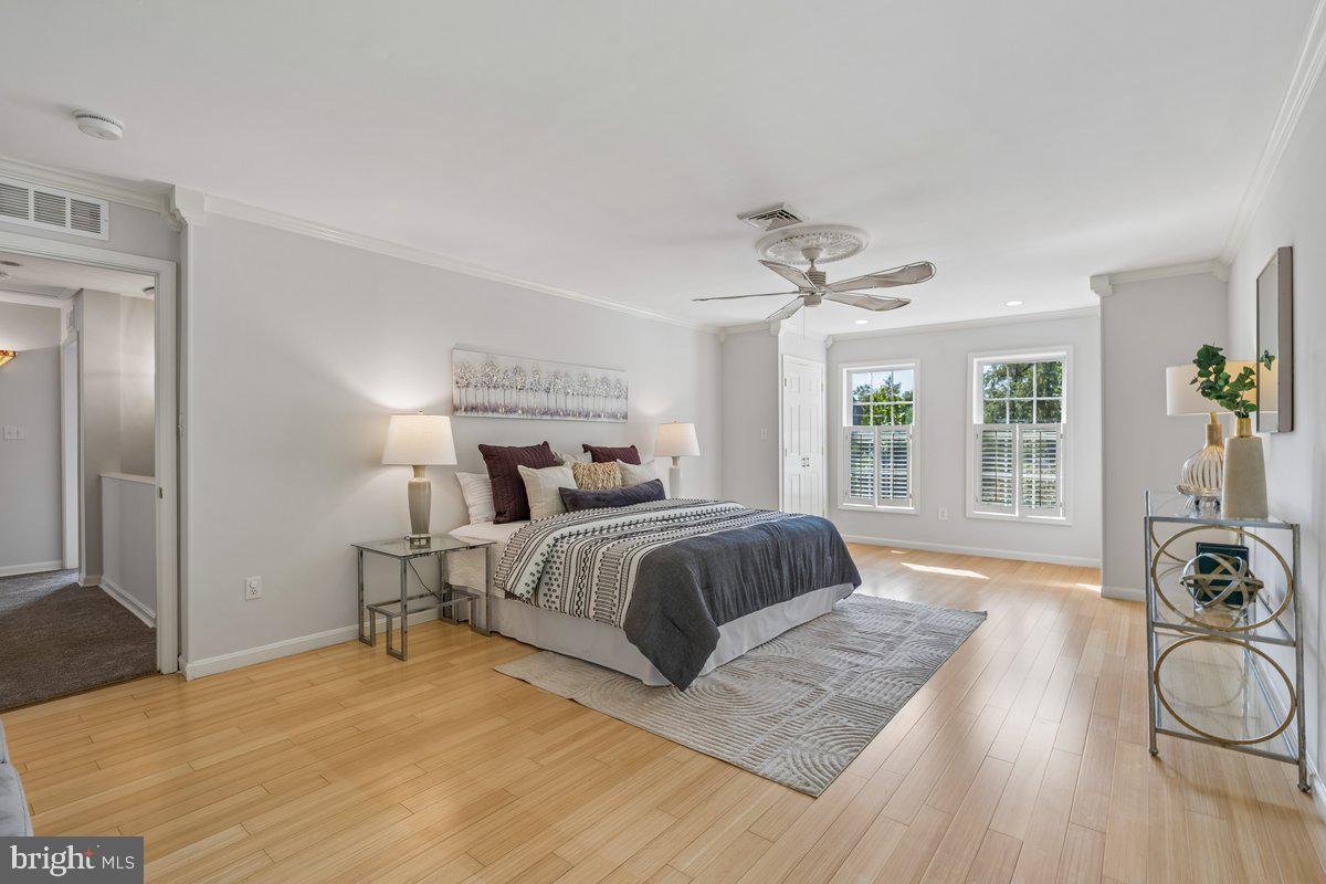 11201 Midvale Road Kensington, MD 20895 - Photo 20 of 44 Primary bedroom.