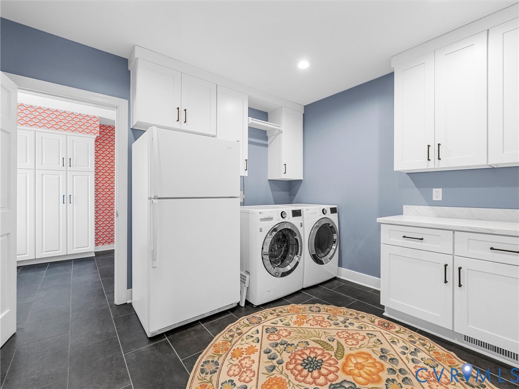 1887 Sheppard Town Road Crozier, VA 23039 - Photo 19 of 98 Built In Cabinets