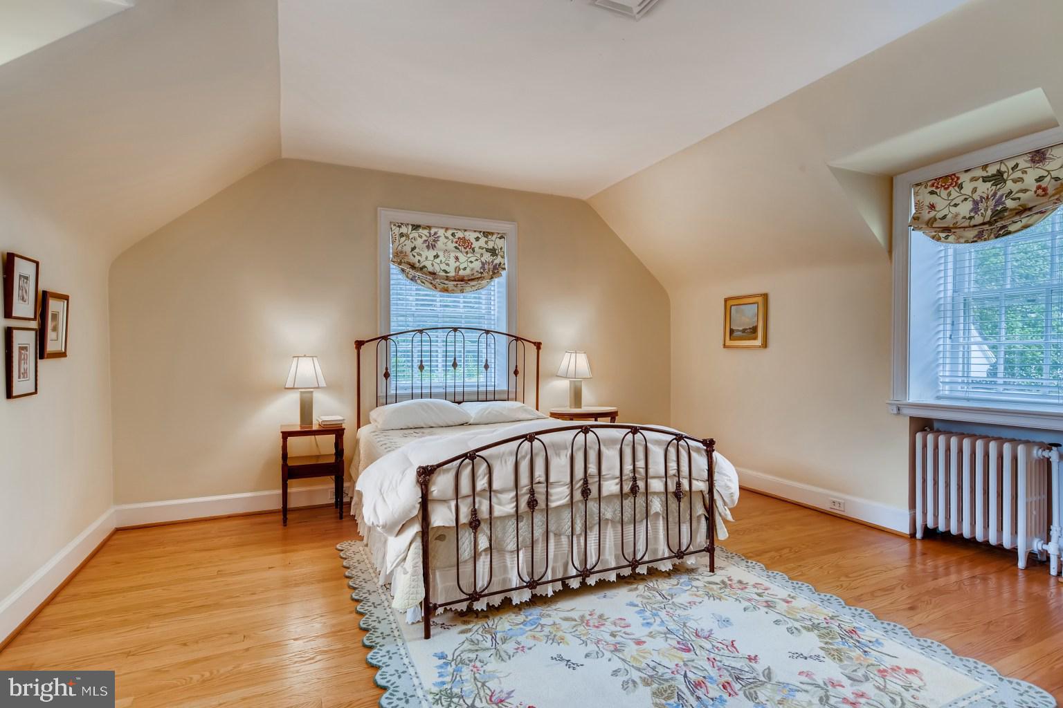 5304 Springlake Way Baltimore, MD 21212 - Photo 21 of 30 2nd Level Bedroom 3