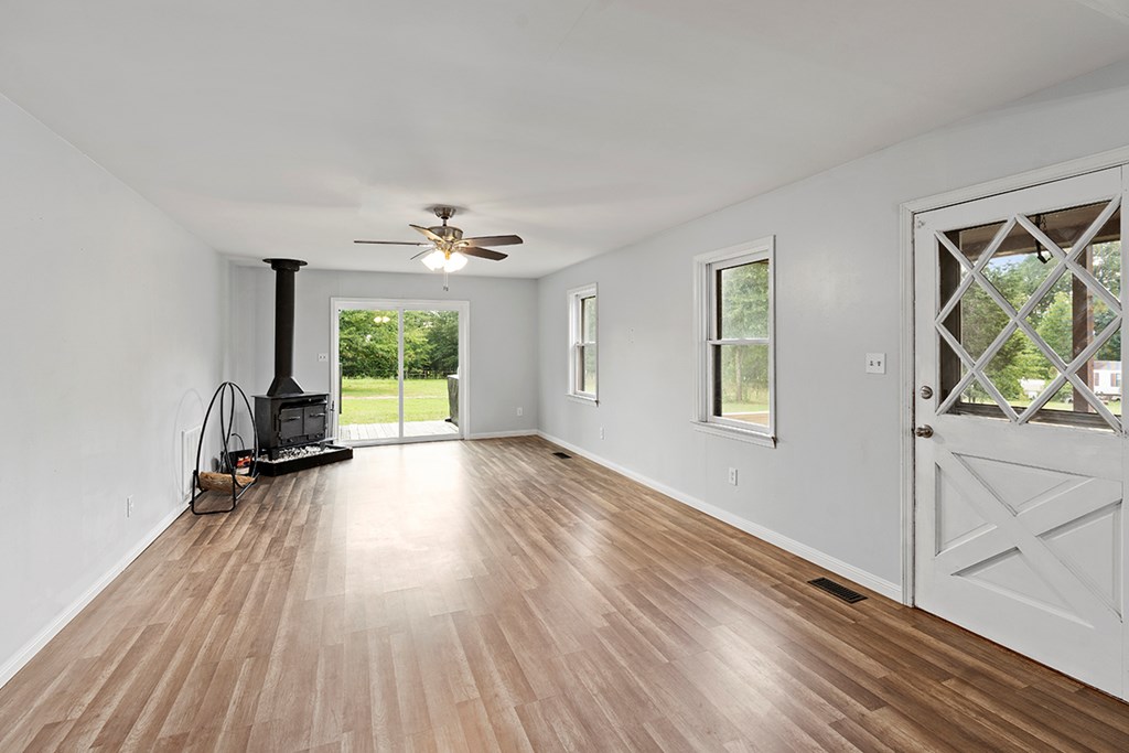 702 Cedar Springs Road Bradley, SC 29819 - Photo 4 of 23 Gallery Image 4