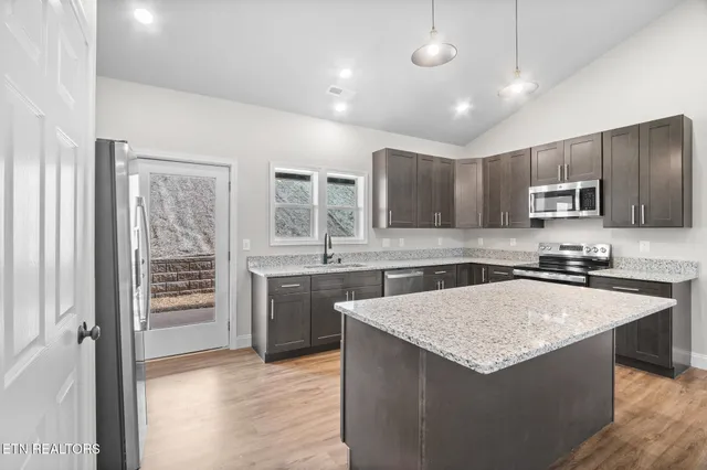 $424,900 | 3641 Atala Trail, Kodak, TN 37764