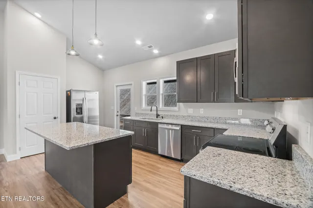 $424,900 | 3641 Atala Trail, Kodak, TN 37764