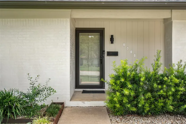 $639,000 | 2611 Coatbridge Drive, Austin, TX 78745