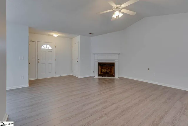 $299,900 | 211 Cassidy Court, Simpsonville, SC 29680