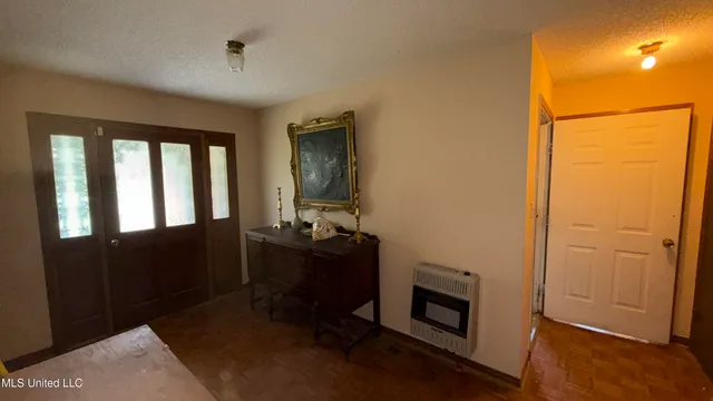 $199,900 | 595 Swaney Drive, Holly Springs, MS 38635