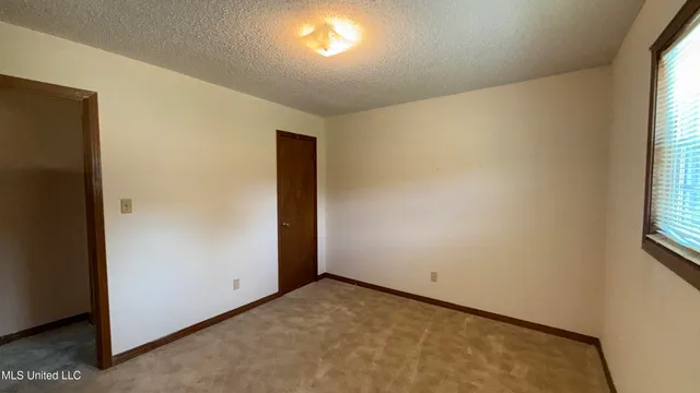 $199,900 | 595 Swaney Drive, Holly Springs, MS 38635