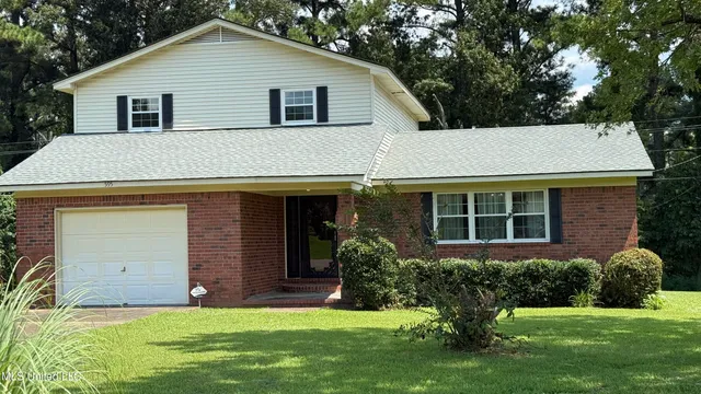 $199,900 | 595 Swaney Drive, Holly Springs, MS 38635