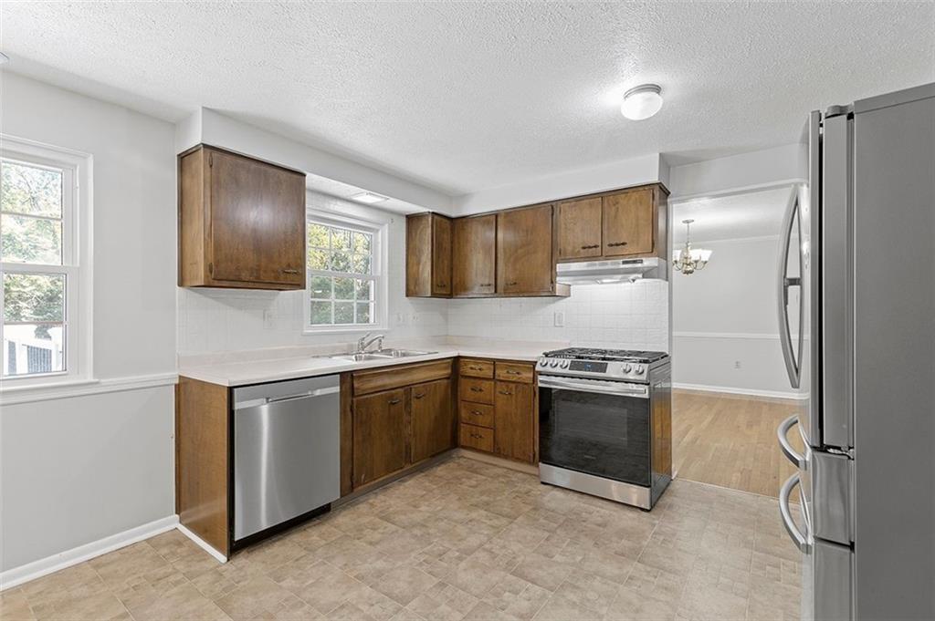 217 Lytton Road Coraopolis, PA 15108 - Photo 12 of 44