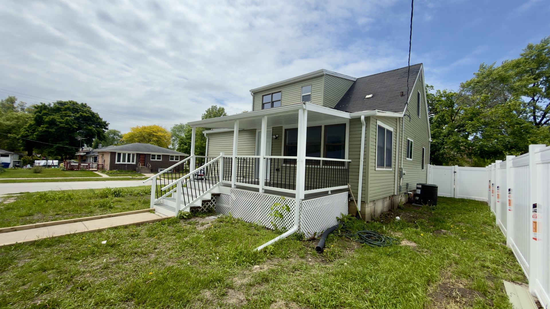 9759 Rutherford Avenue Oak Lawn, IL 60453 - Photo 4 of 46