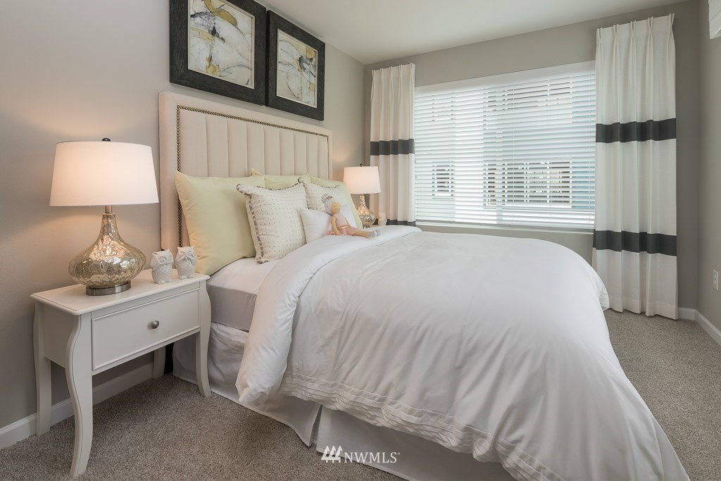 8214 South 132nd Street Seattle, WA 98178 - Photo 11 of 15