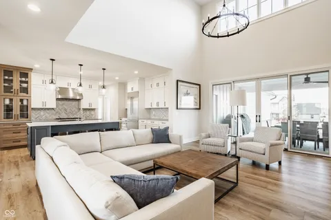 $1,550,000 | 8095 Melbourne Place, Zionsville, IN 46077