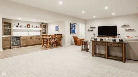 $1,550,000 | 8095 Melbourne Place, Zionsville, IN 46077