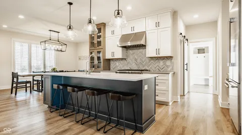 $1,550,000 | 8095 Melbourne Place, Zionsville, IN 46077