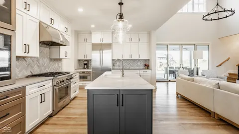 $1,550,000 | 8095 Melbourne Place, Zionsville, IN 46077