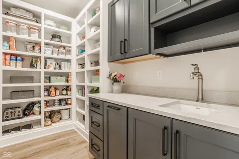 $1,550,000 | 8095 Melbourne Place, Zionsville, IN 46077