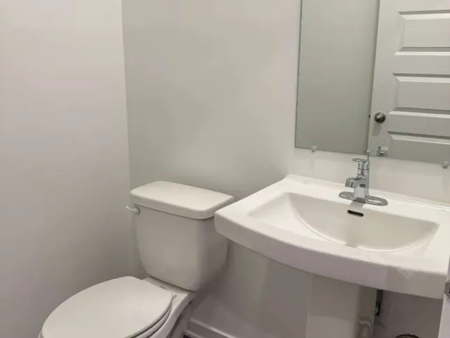 $2,600 | 2251 Riesling Road, Oswego, IL 60543