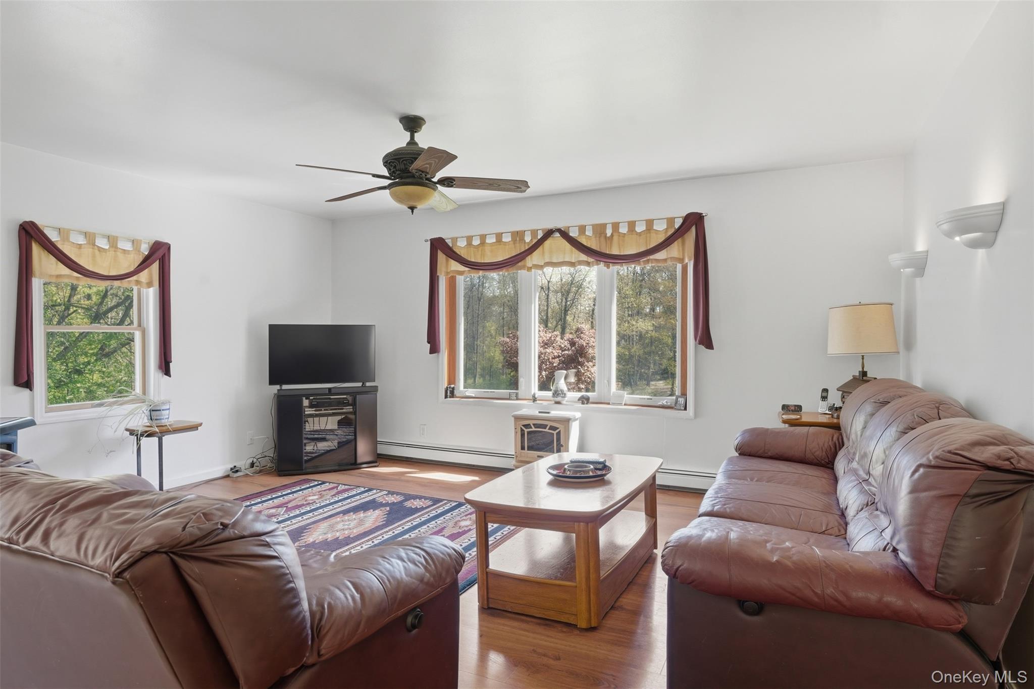 299 Diddell Road Poughkeepsie, NY 12603 - Photo 6 of 31