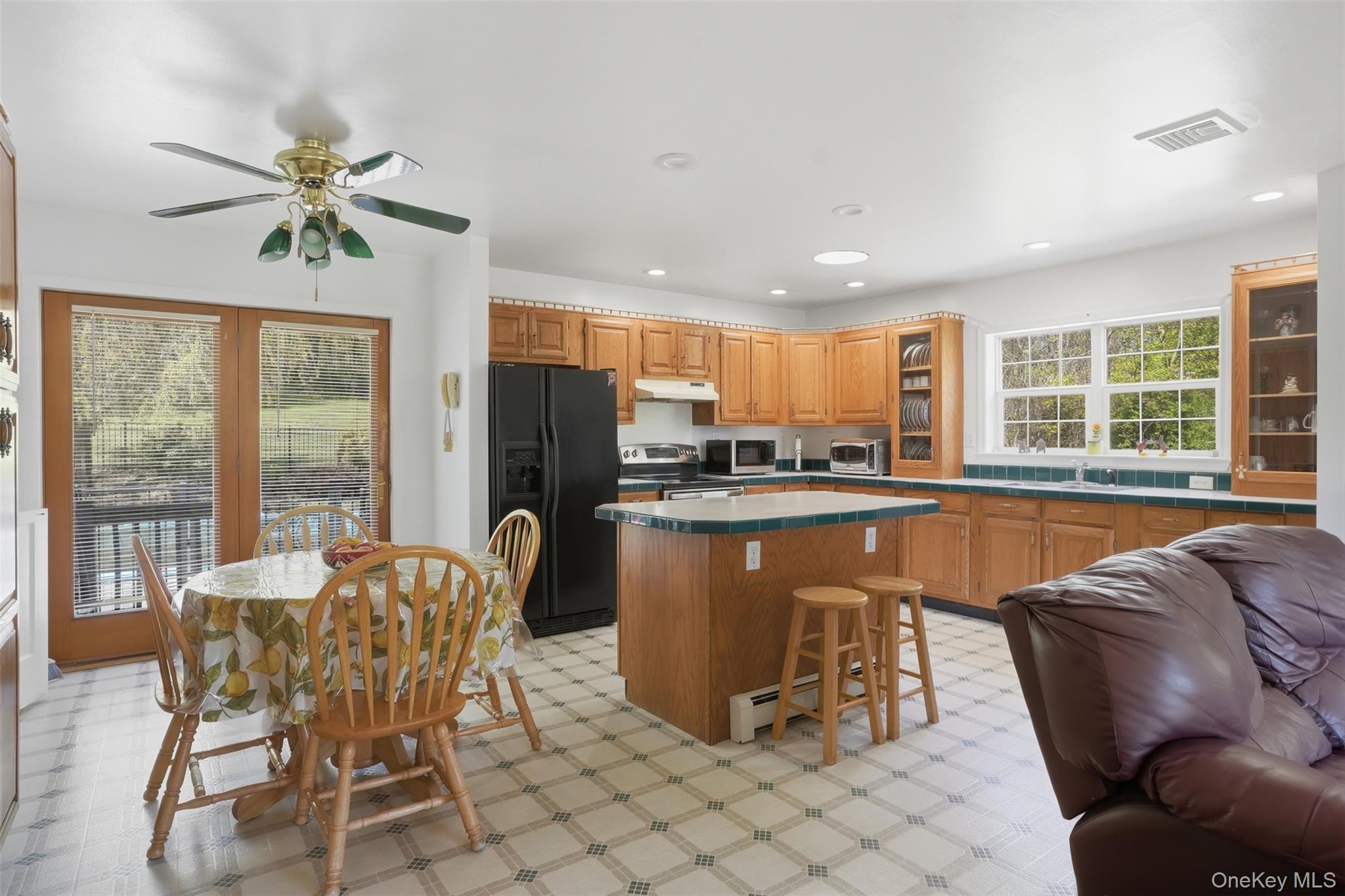 299 Diddell Road Poughkeepsie, NY 12603 - Photo 9 of 31