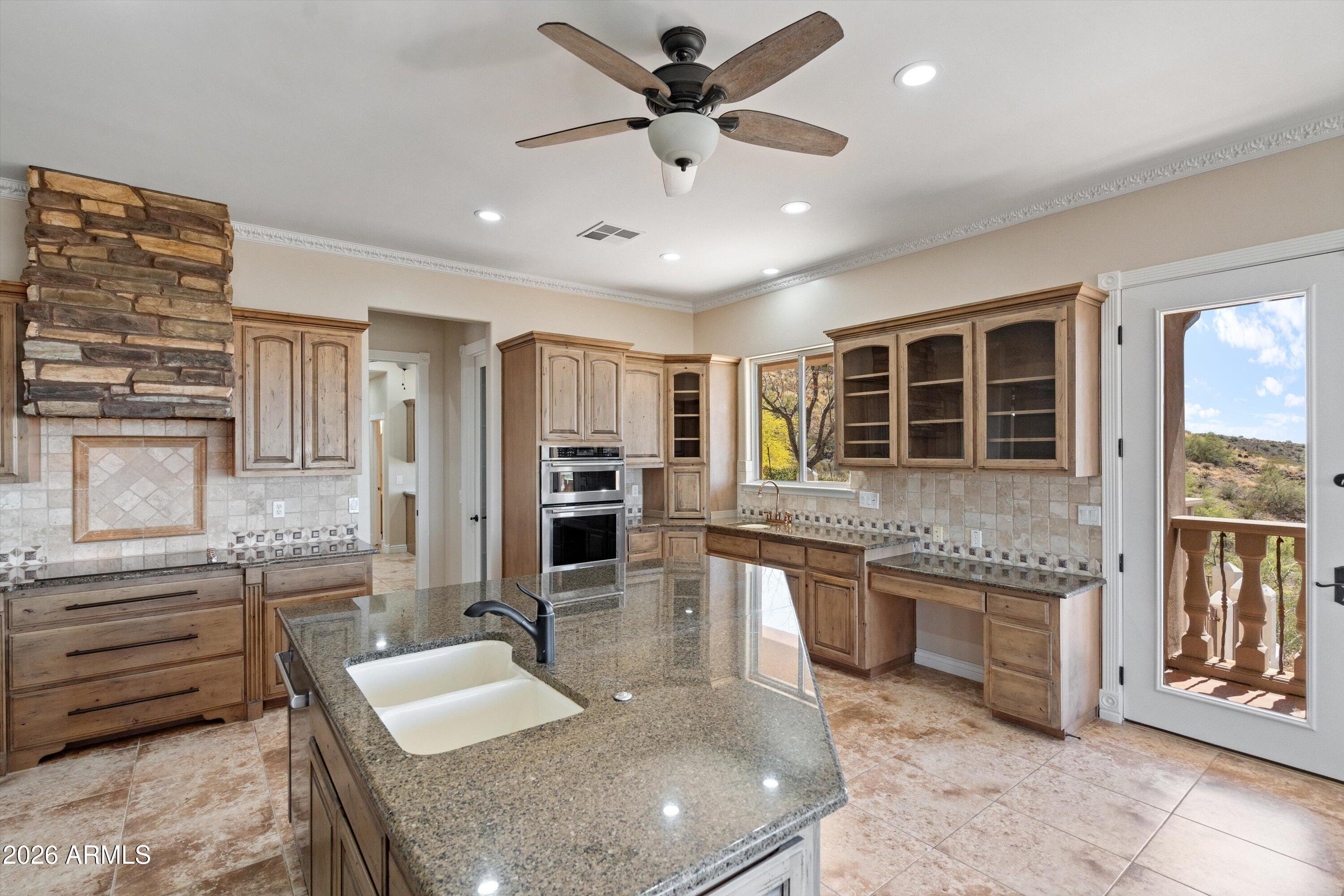 619 East Briles Road Phoenix, AZ 85085 - Photo 22 of 107 022-Kitchen