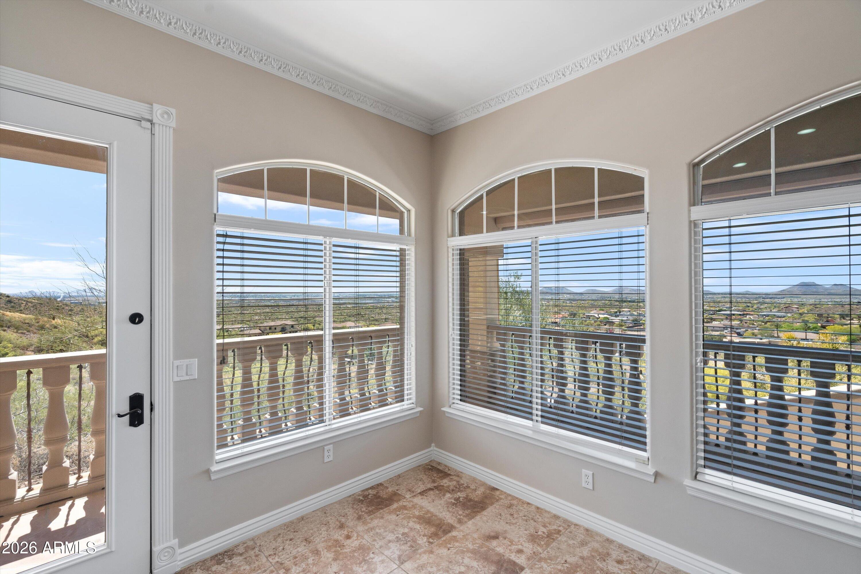 619 East Briles Road Phoenix, AZ 85085 - Photo 26 of 107 026-Breakfast Area