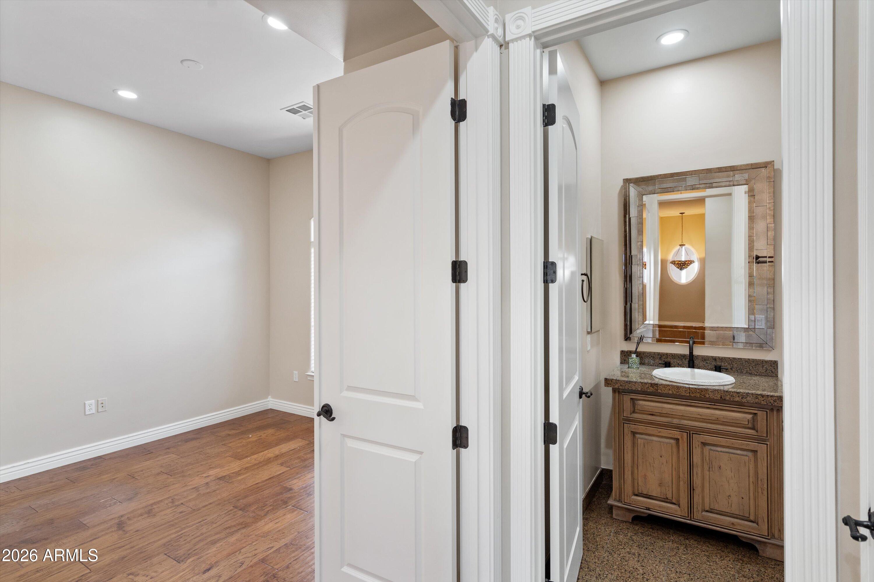 619 East Briles Road Phoenix, AZ 85085 - Photo 38 of 106 039-Halllway