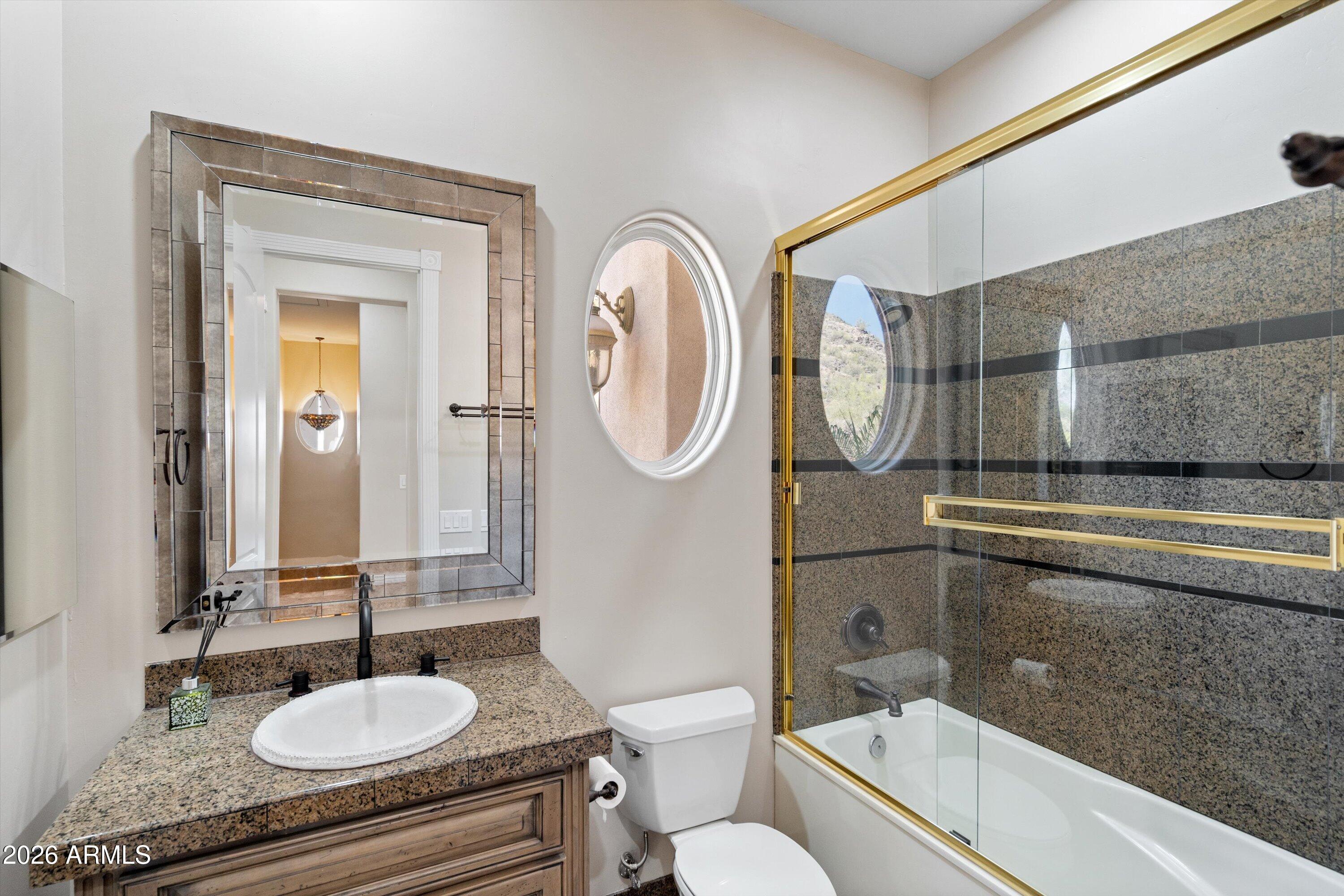 619 East Briles Road Phoenix, AZ 85085 - Photo 40 of 107 040-Bathroom 3