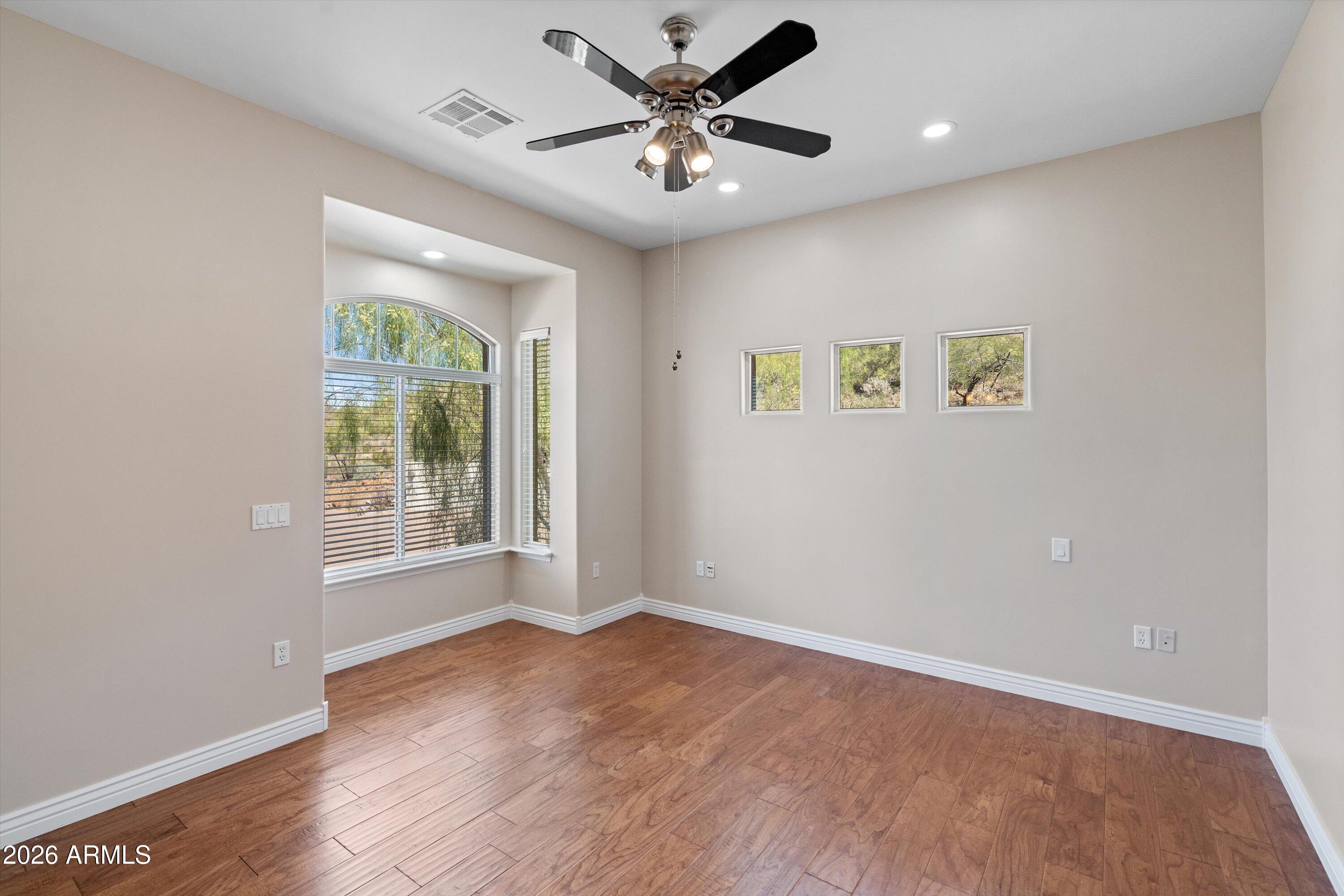 619 East Briles Road Phoenix, AZ 85085 - Photo 41 of 106 042-Bedroom 3