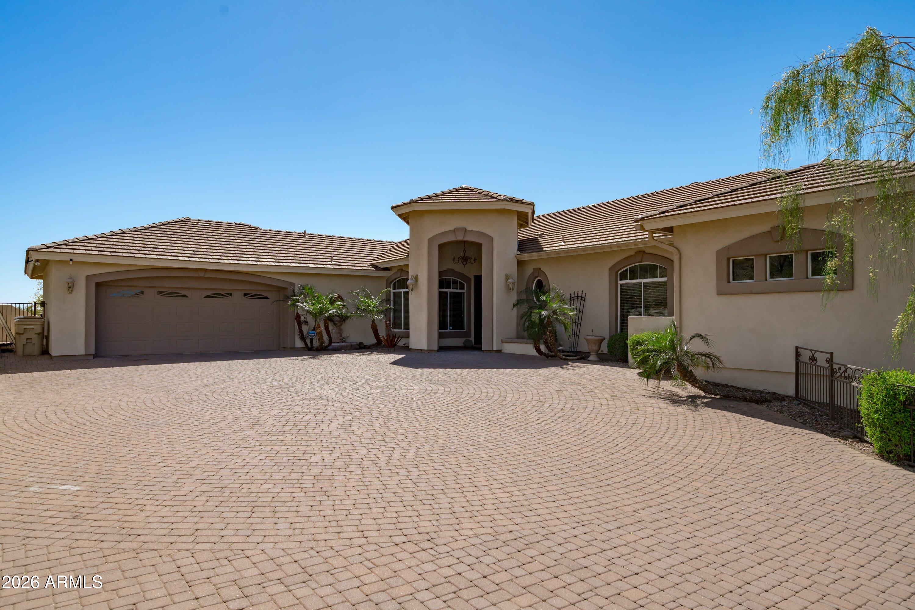 619 East Briles Road Phoenix, AZ 85085 - Photo 8 of 107 008-Front View