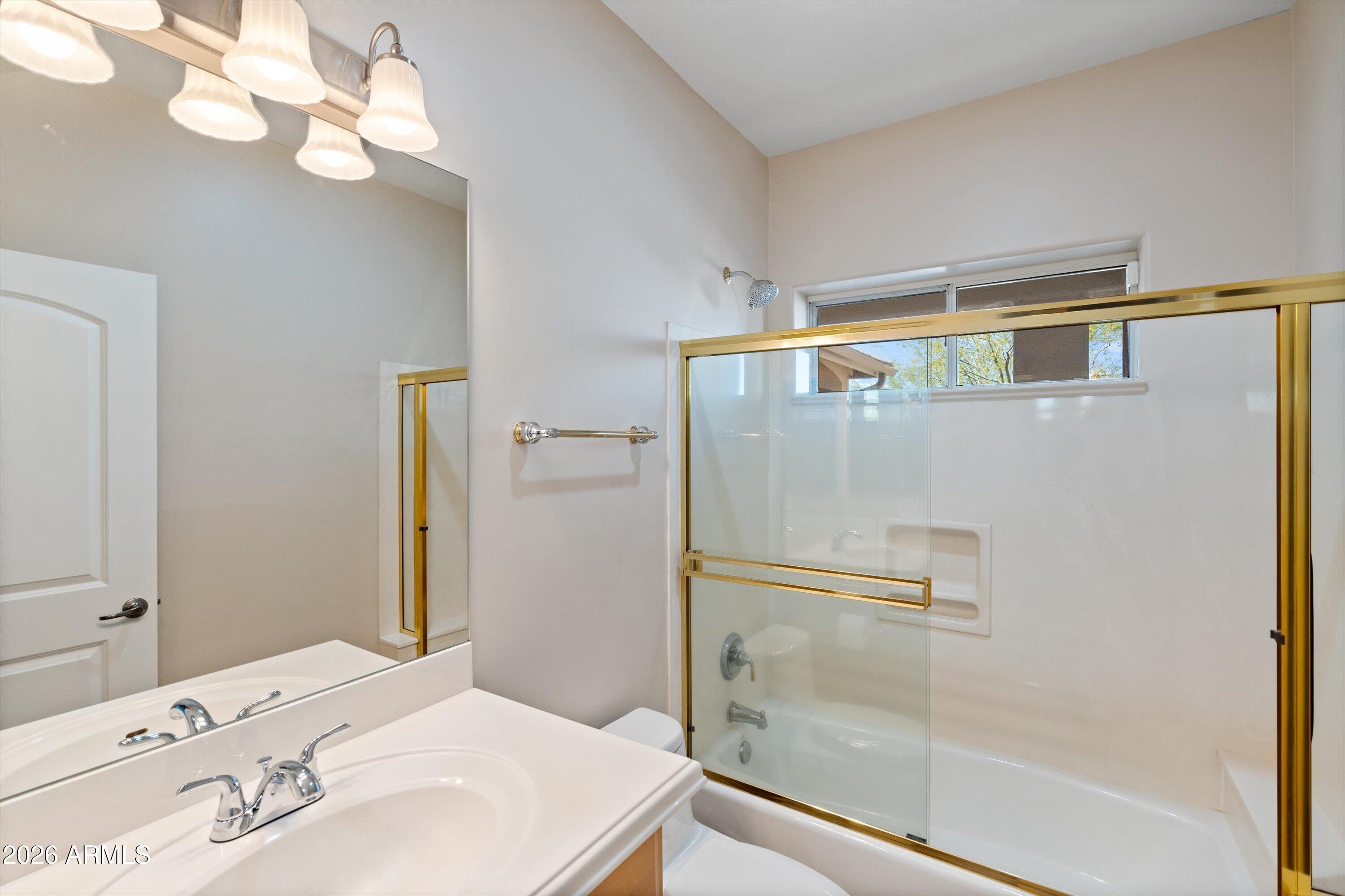 619 East Briles Road Phoenix, AZ 85085 - Photo 81 of 106 082-Lower Unit Bathroom 2