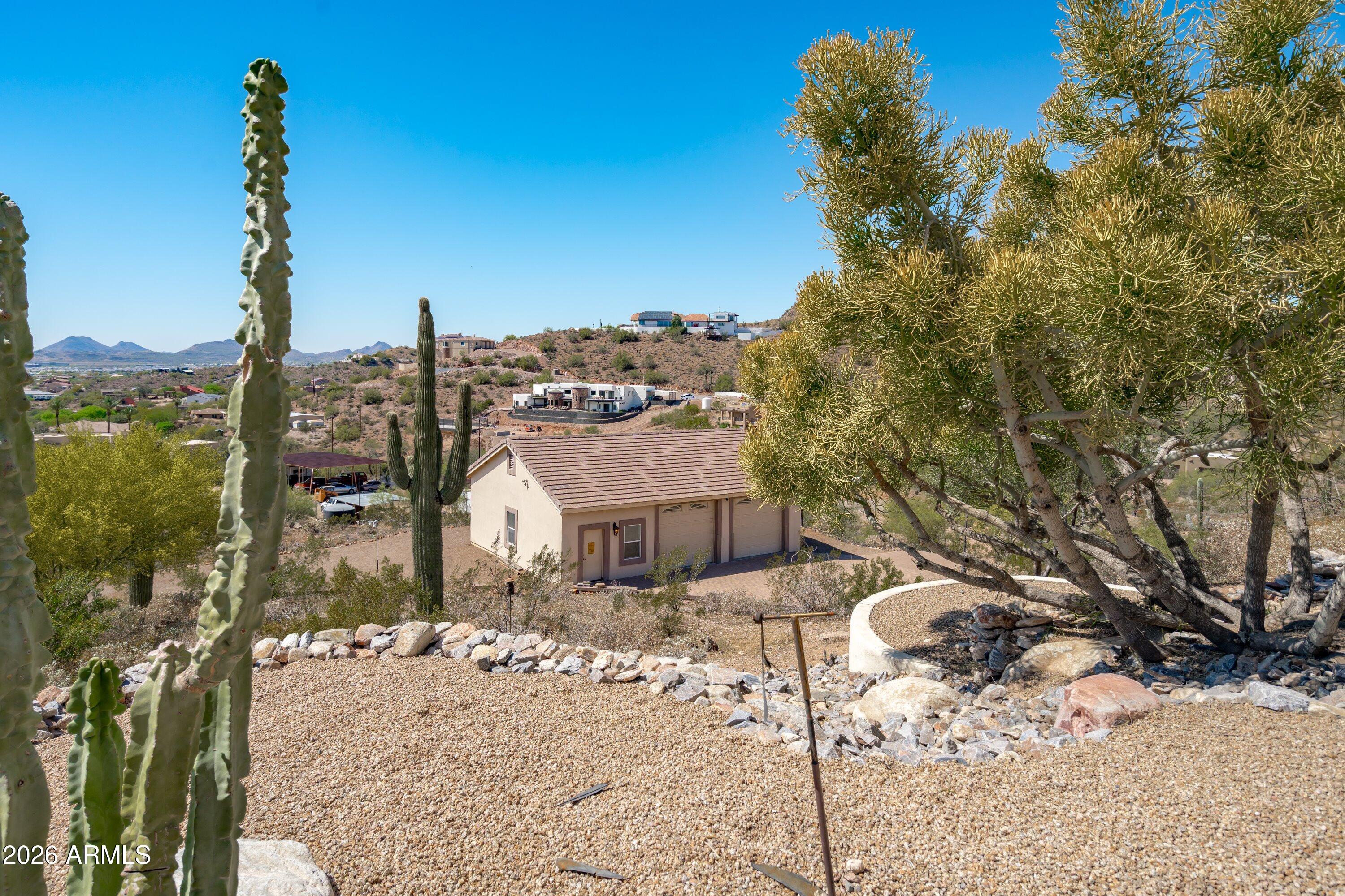 619 East Briles Road Phoenix, AZ 85085 - Photo 92 of 106 093-Workshop_Garage