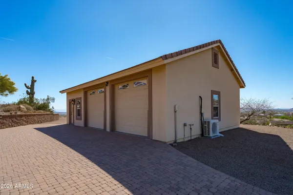 $1,995,000 | 619 East Briles Road, Phoenix, AZ 85085