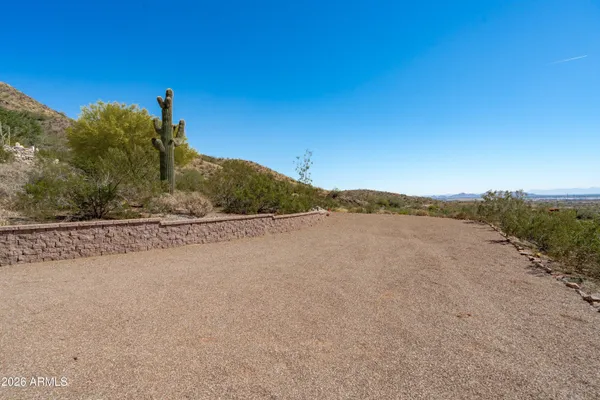 $1,995,000 | 619 East Briles Road, Phoenix, AZ 85085