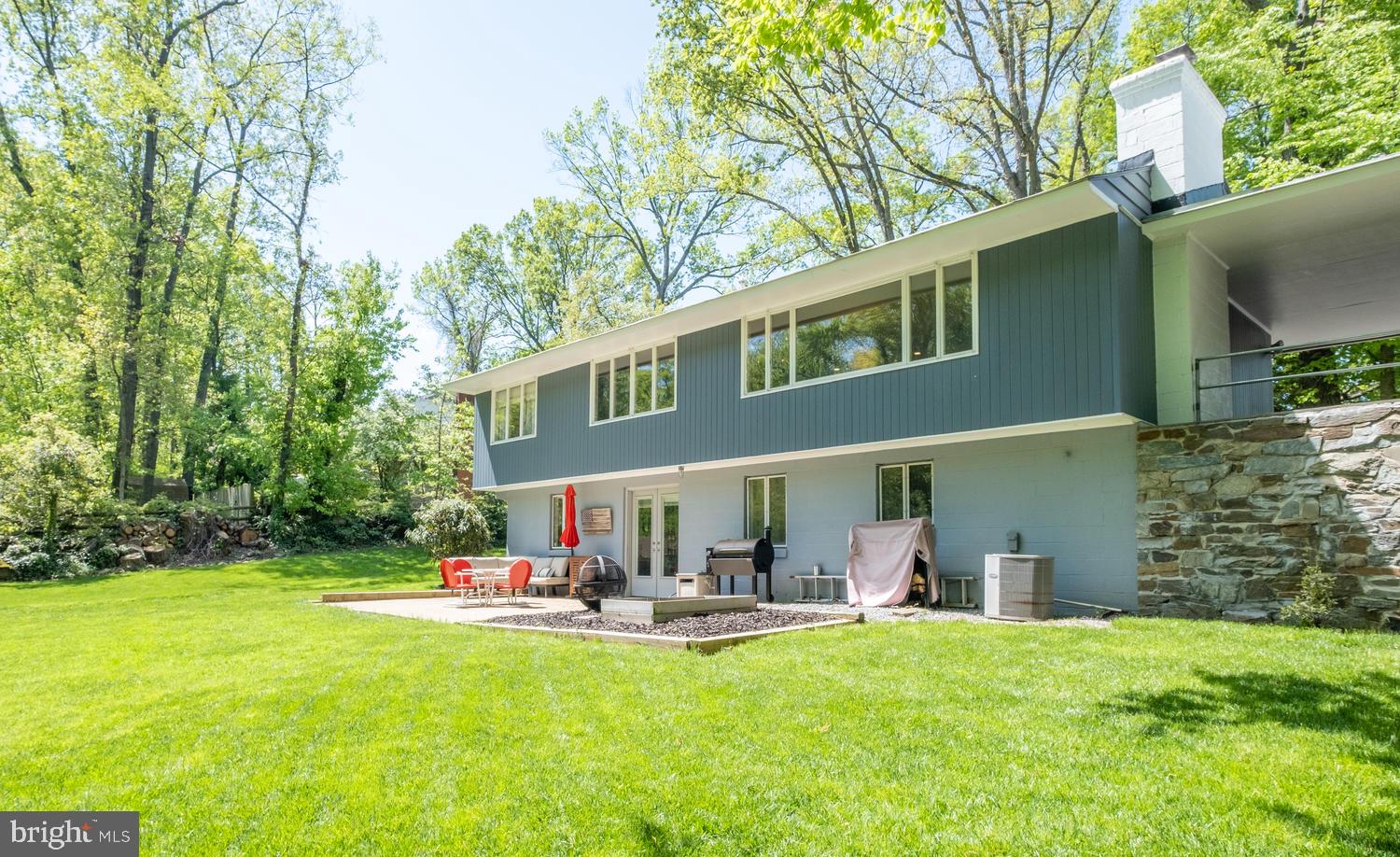 3413 Annandale Road Annandale, VA 22003 - Photo 3 of 31