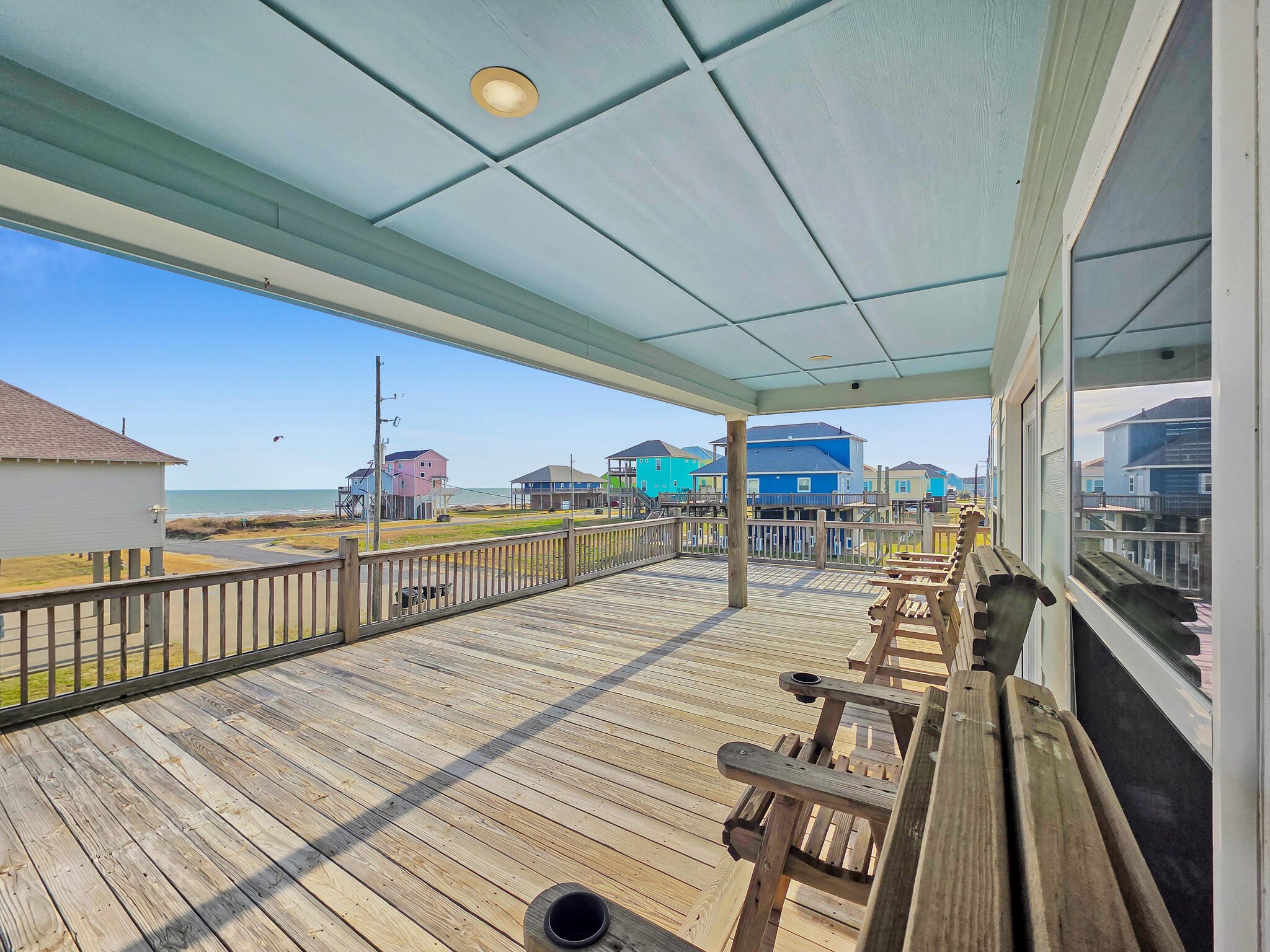 832 South East Road Crystal Beach, TX 77650 - Photo 16 of 50