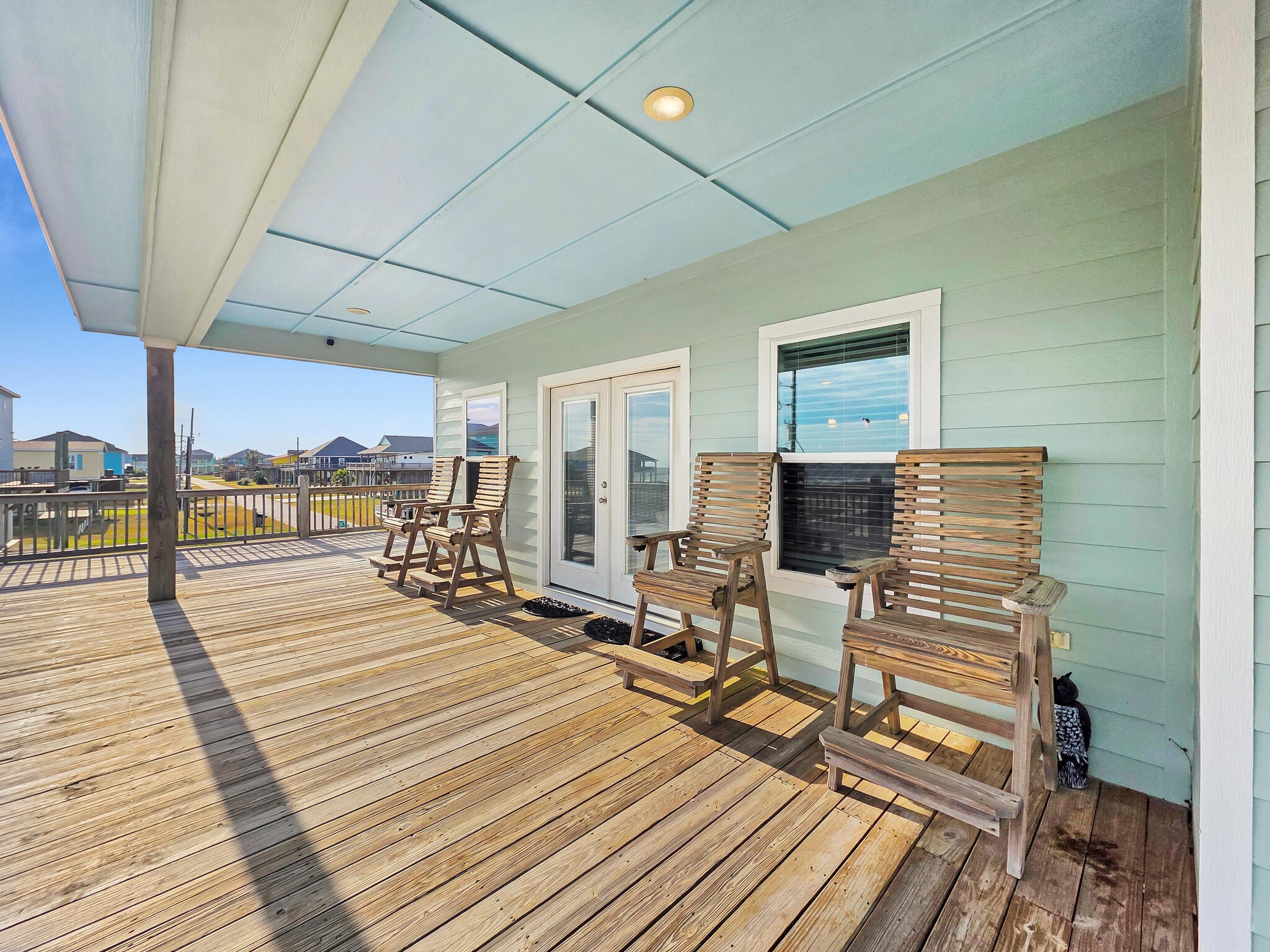 832 South East Road Crystal Beach, TX 77650 - Photo 17 of 50