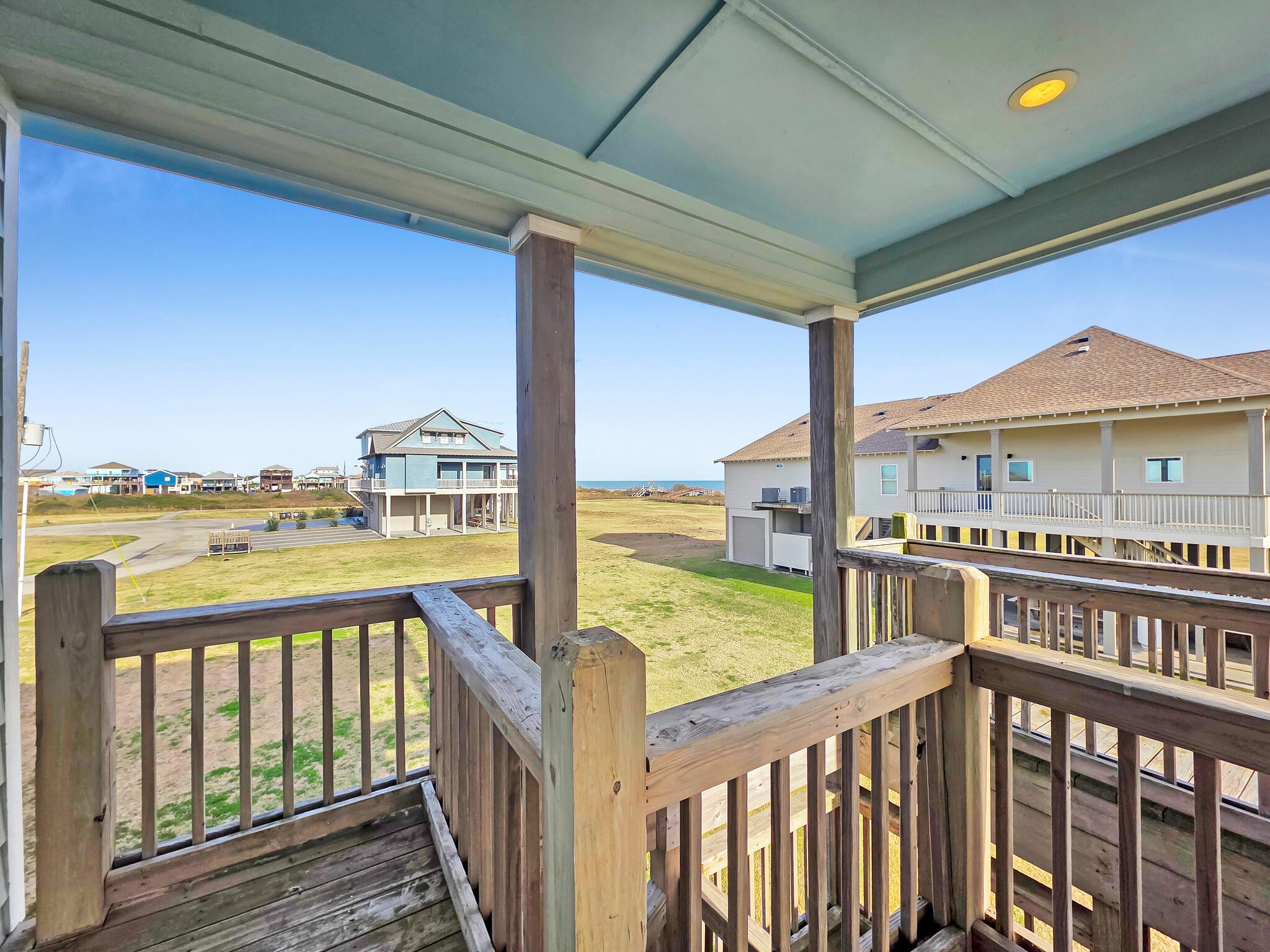 832 South East Road Crystal Beach, TX 77650 - Photo 18 of 50