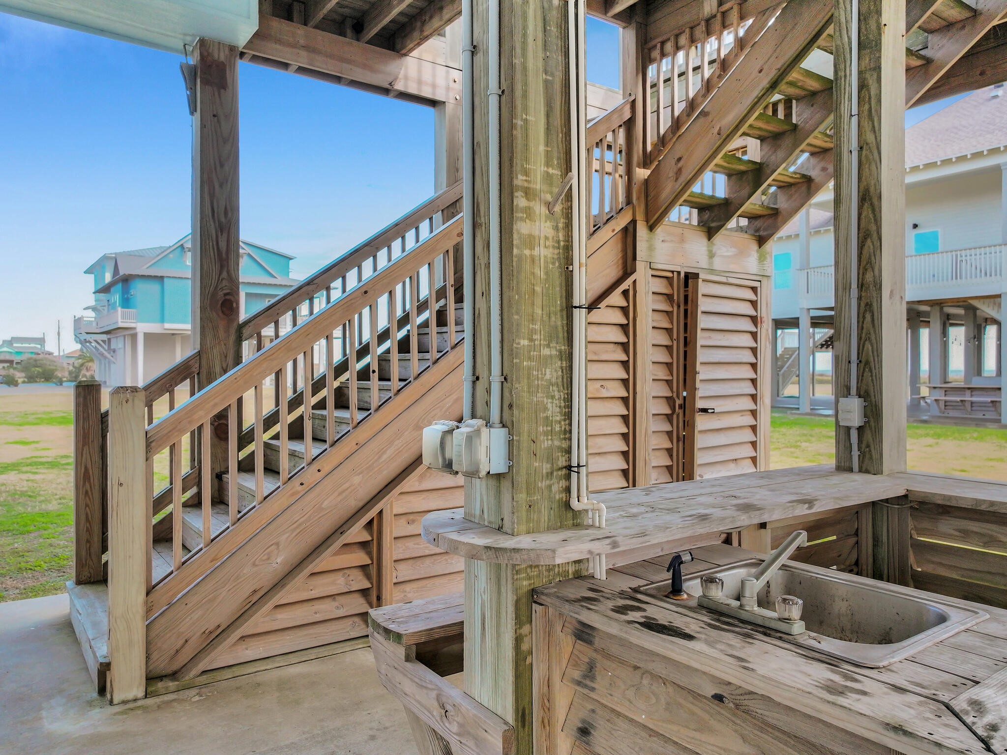 832 South East Road Crystal Beach, TX 77650 - Photo 29 of 50