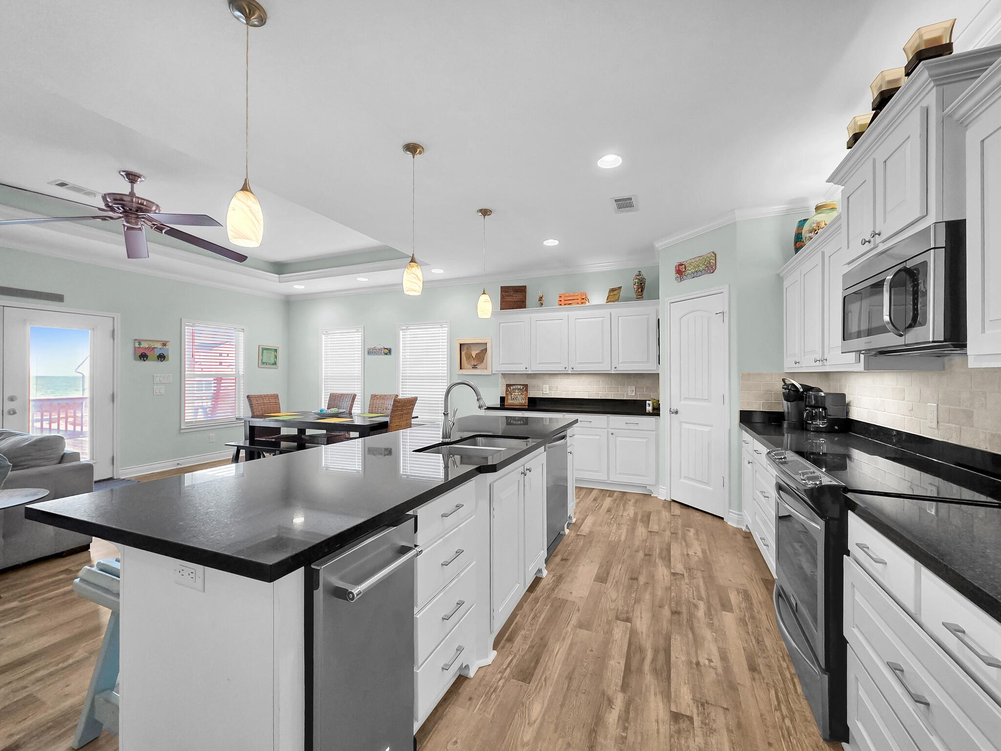 832 South East Road Crystal Beach, TX 77650 - Photo 36 of 50