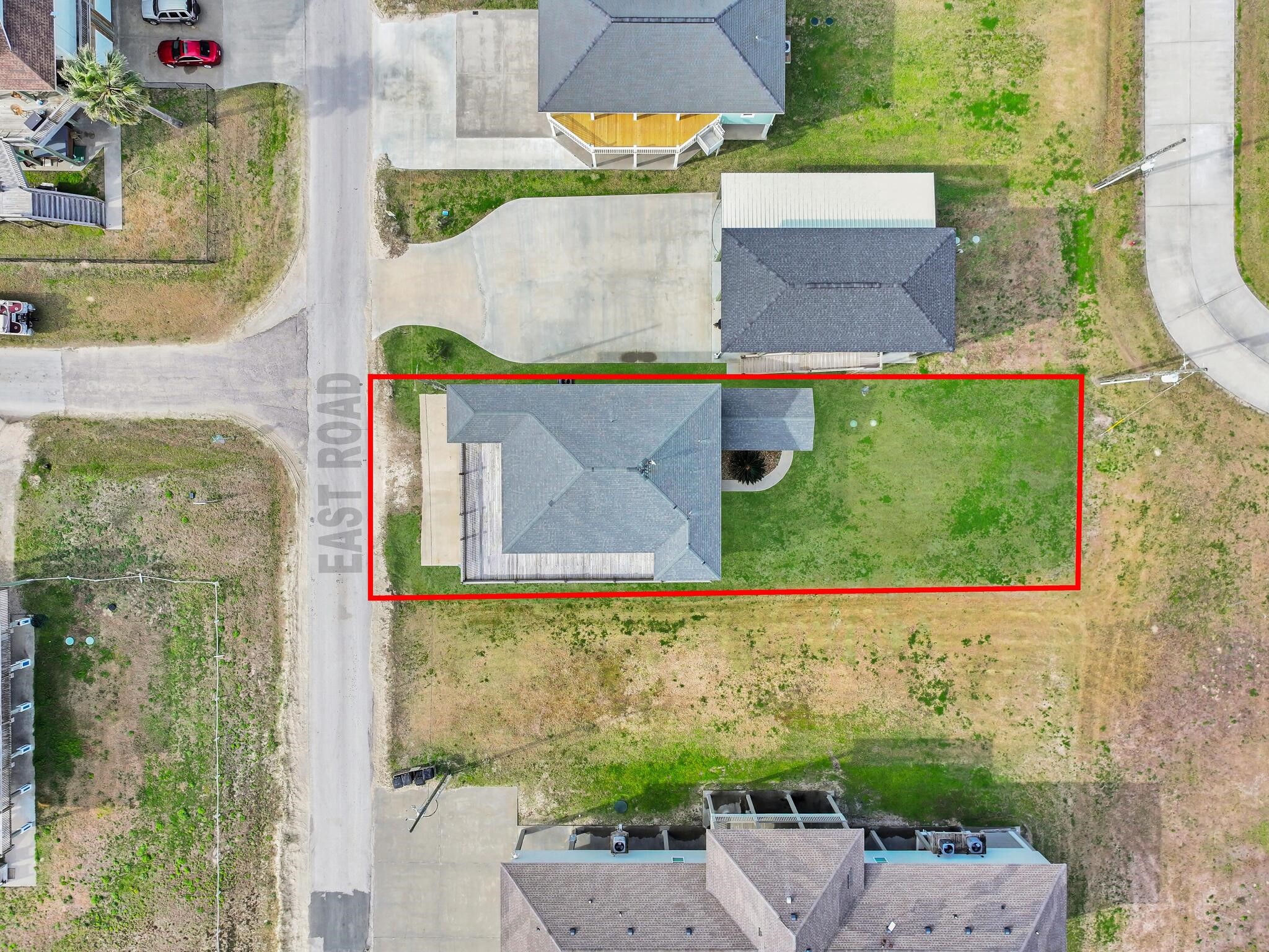 832 South East Road Crystal Beach, TX 77650 - Photo 4 of 50