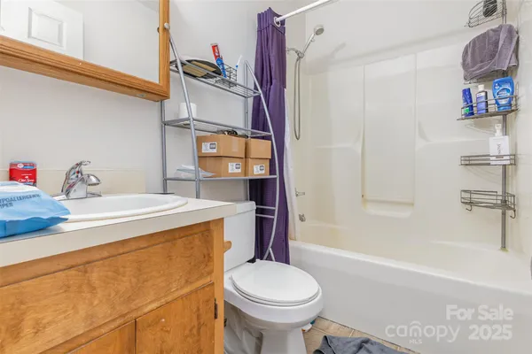 $540,000 | 2081 North Whisnant Avenue, Newton, NC 28658