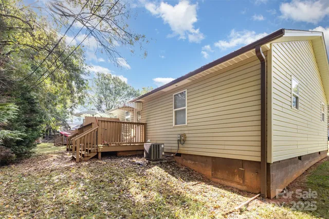 $569,000 | 2075 North Whisnant Avenue, Newton, NC 28658