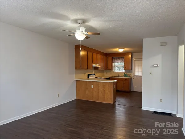 $540,000 | 2081 North Whisnant Avenue, Newton, NC 28658