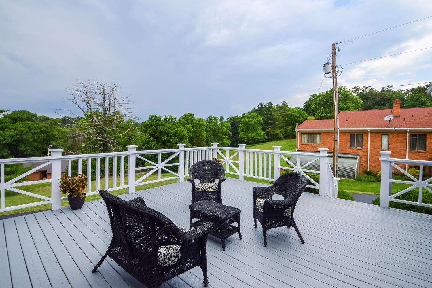 4015 Winding Way Road Southwest Roanoke, VA 24018 - Photo 20 of 33 19