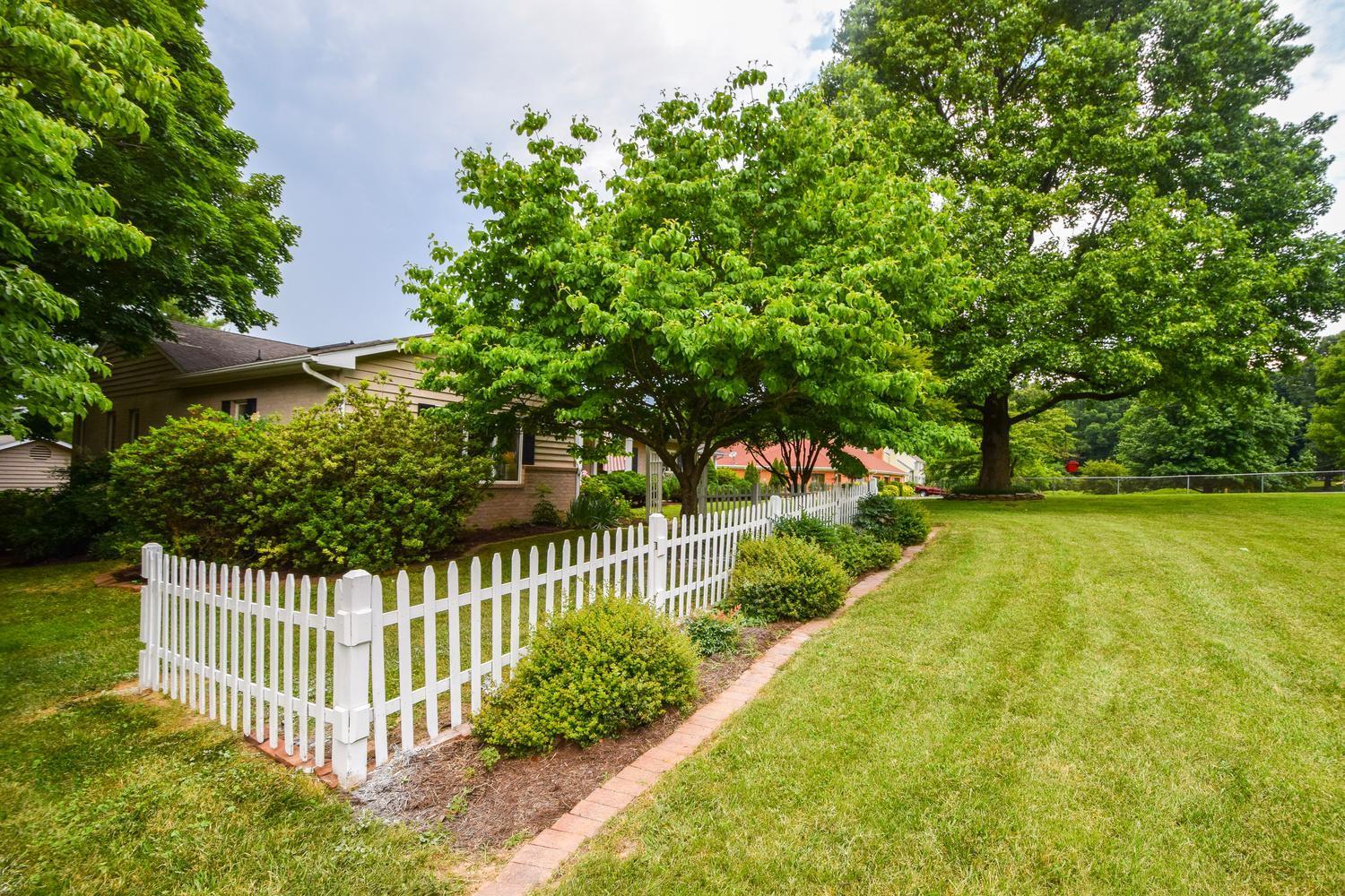 4015 Winding Way Road Southwest Roanoke, VA 24018 - Photo 23 of 33 22