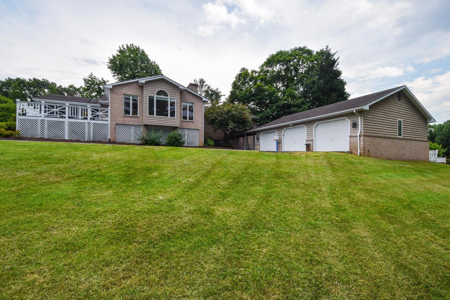4015 Winding Way Road Southwest Roanoke, VA 24018 - Photo 25 of 33 24