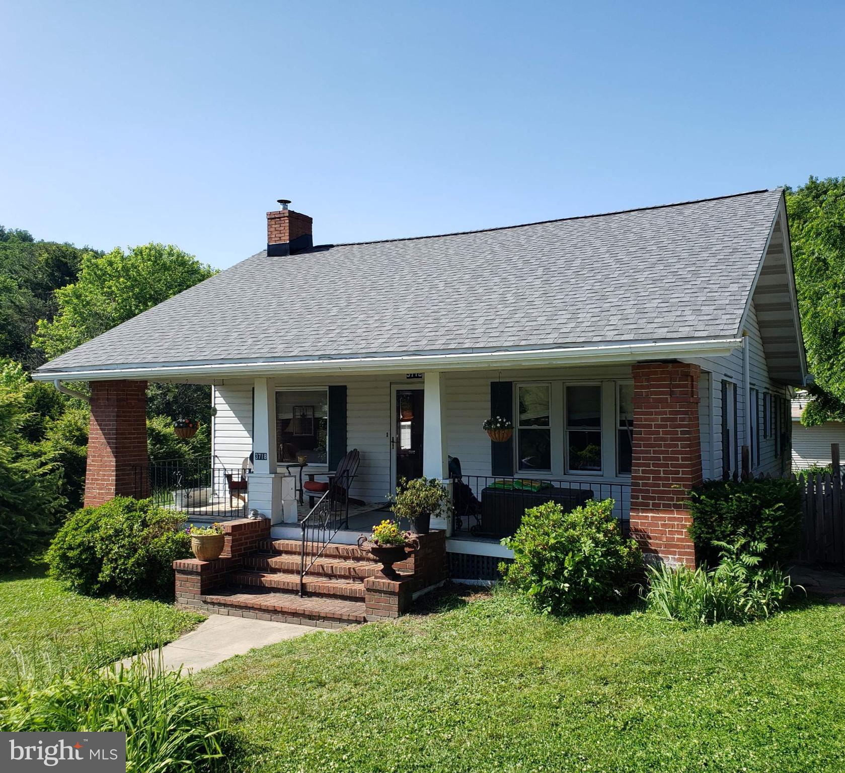 3718 Kanawha Avenue Point of Rocks, MD 21777 - Photo 1 of 48
